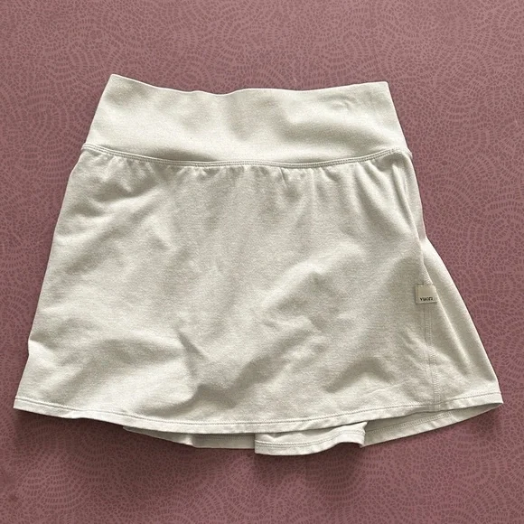 Vuori Halo Performance Skirt, Salt Heather, XXS - Picture 1 of 3